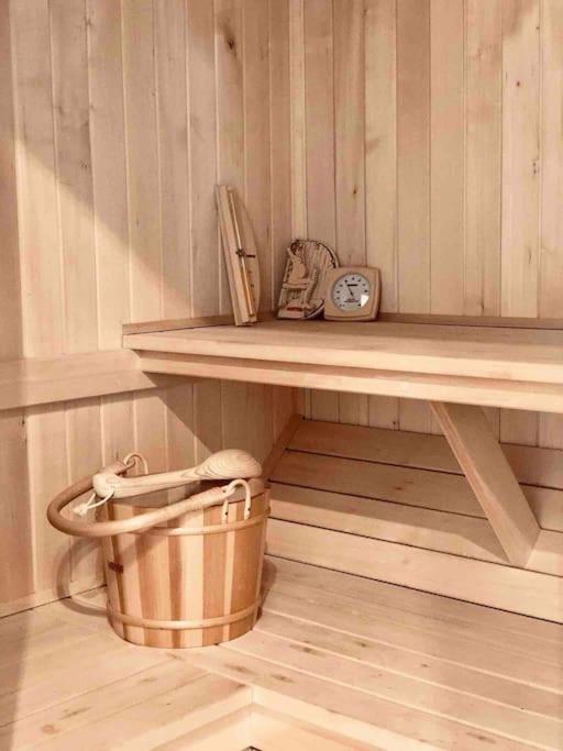 Babiogorska Perelka W Skandynawskim Stylu Z Sauna I Kominkiem Jordanow Exterior photo